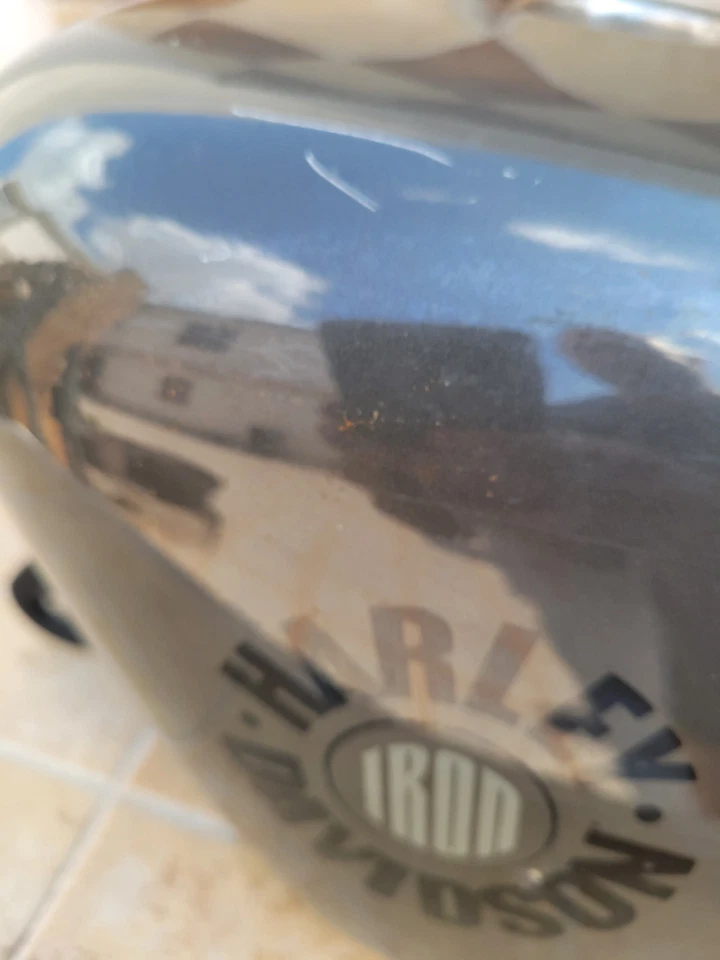 Harley Davidson Sportster Iron 883 48 2019 tanque de gasolina 2,2 galones Foto 4 de 4