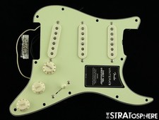 Fender Vintera III Early 60s Stratocaster LOA...