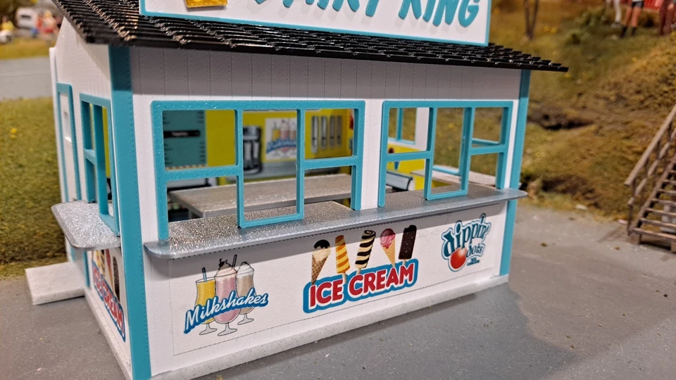 1/32 Scale Concession Building - Dairy King Ice Cream - Scalextric Carrera SCX - Image 2 of 4