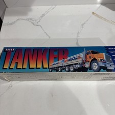 Unocal 76 Super Tanker 1995 Transport Collectors Truck Limited Edition New
