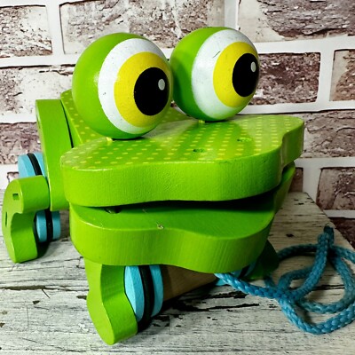 Melissa & Doug Frolicking Frog Pull Toy Wooden Pull Along Rolling XY21158 - FUN!