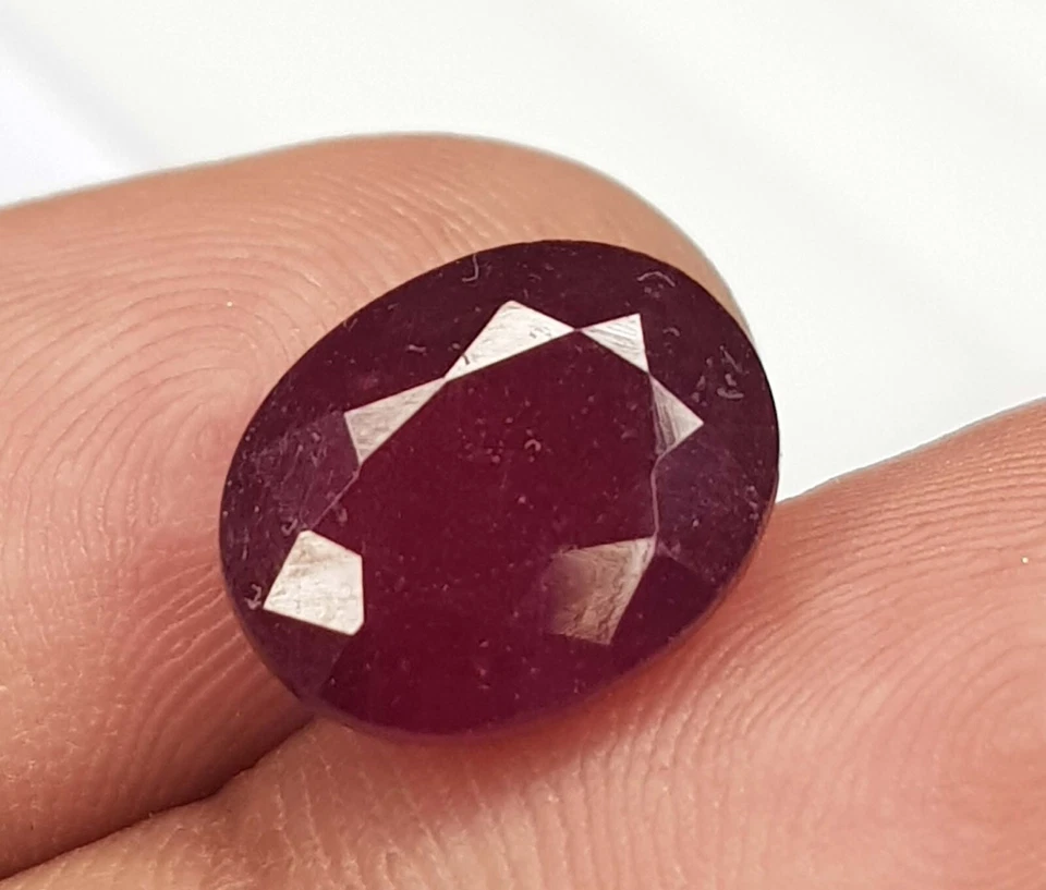 6.83 Ct Natural Ruby Oval Cut Top Quality Glass Filled Faceted loose Gemstone - Image 4 of 4