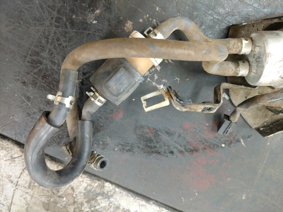 Yamaha V Star 650 2006 personalizado XVS65V conjunto de latas 2JU-24170-00-00 RW2892 Foto 3 de 3