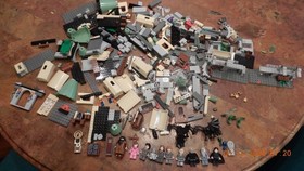 Rare LEGO Harry Potter Hogwarts Castle 5378 NOT COMPLETE
