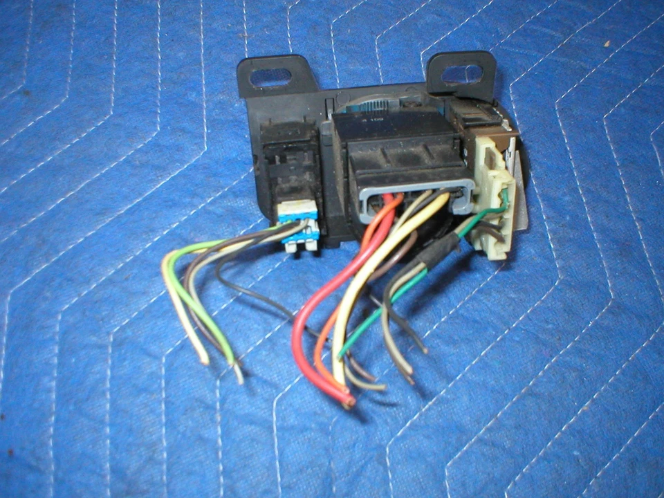 1993 -97 Headlight Control Switch W/ Fog Light 1993-1997 Chevy Z28 Camaro GM OEM - Image 3 of 4