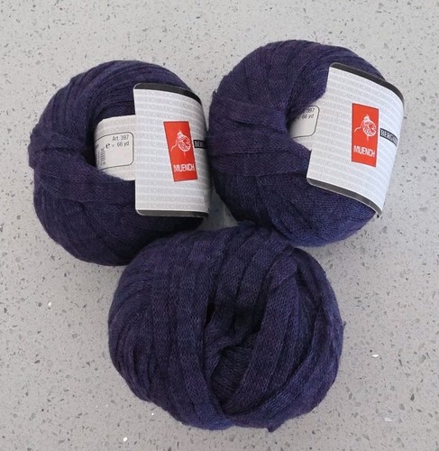 3 Muench Bergamo Wool Tape Chunky Yarn 66 yds 50g VIOLET 3904 Discontinued VTG