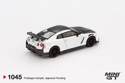 Mini GT 1:64 Nissan GT-R Nismo 2024 – Brilliant White Pearl #1045