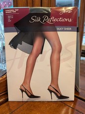 NWT Hanes Silk Reflections 717 Control Top Pantyhose JET GH Up To 6'  215 Lbs.