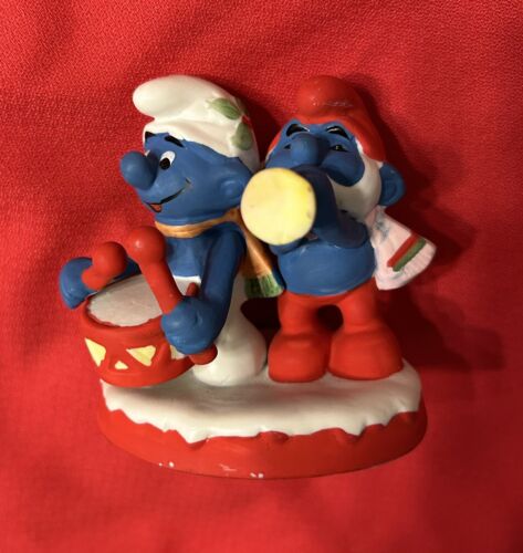 1982 Smurfs Figurine Christmas Collectables Peyo Wallace Berrie Vintage Ceramic - Picture 1 of 3