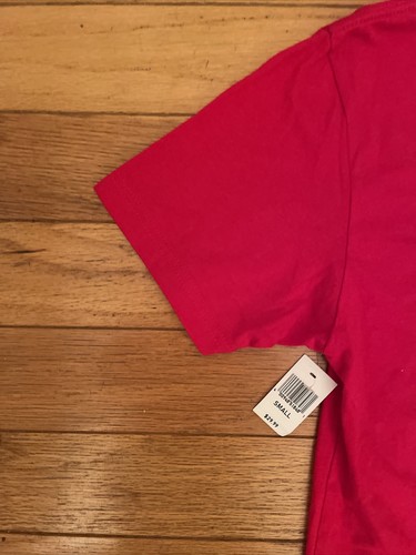 Disney Epcot 40th Anniversary T-Shirt Red SM NEW WITH TAGS - Picture 7 of 8