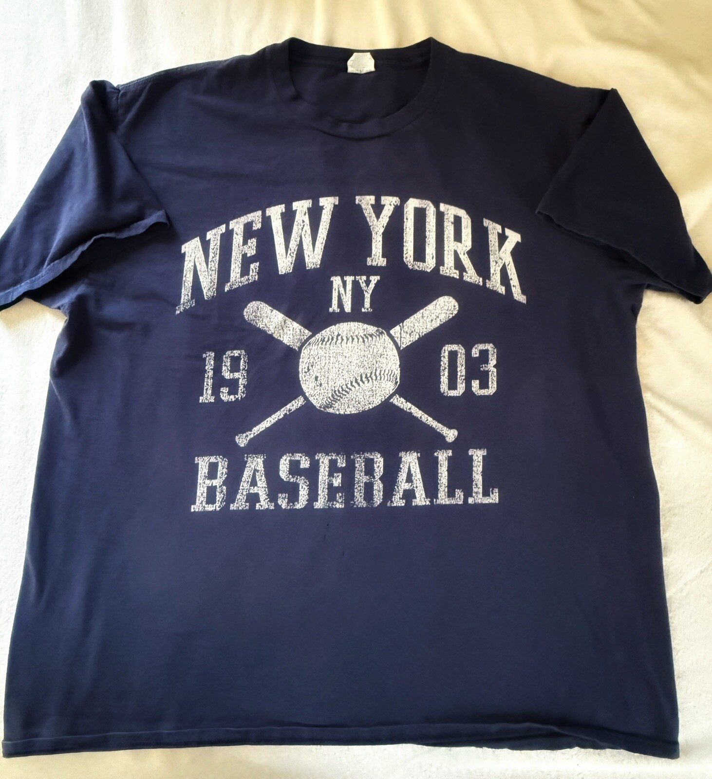 Vintage New York Yankees Navy Blue Men’s XL T-Shirt