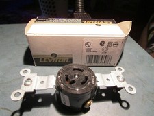 Leviton Industrial Grade Locking Receptacle 125 Volt