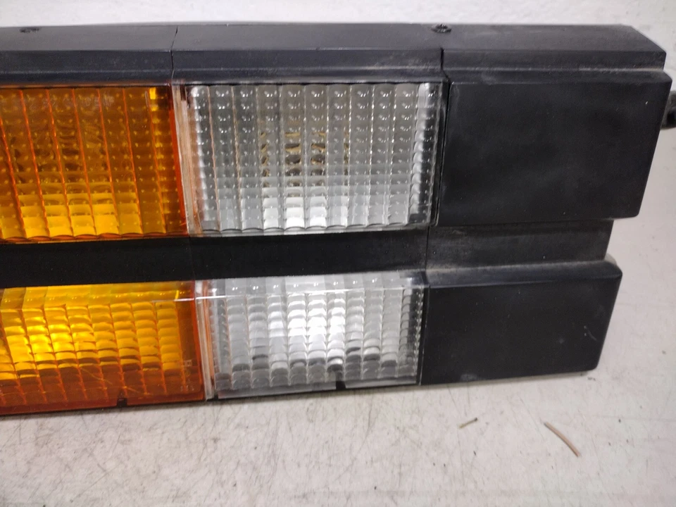 Lanterna traseira Chevrolet Camaro-RS 1982-1983-1984-1985-1986-1987-1988-1989-1990-LH - Imagem 3 de 4