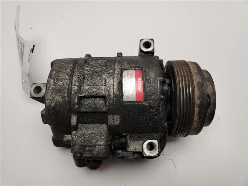 1998-2000 BMW 528i AC Compressor OEM 64528385922 - Image 3 of 4
