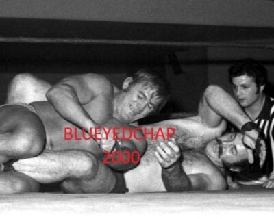 ED CARPENTIER  VS BLACKJACK LANZA WRESTLER 8 X 10 WRESTLING PHOTO NWA AWA WWWF