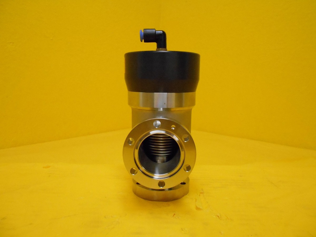 VAT 28332-GE11-0002 Pneumatic Right Angle Vacuum Valve UHV VAT 28332-GE11-0002 Pneumatic Right Angle Vacuum Valve UHV