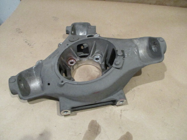Ferrari 360 / 430 - RH Front- LH Rear Hub Holder / Stub Axle -  P/N 179328