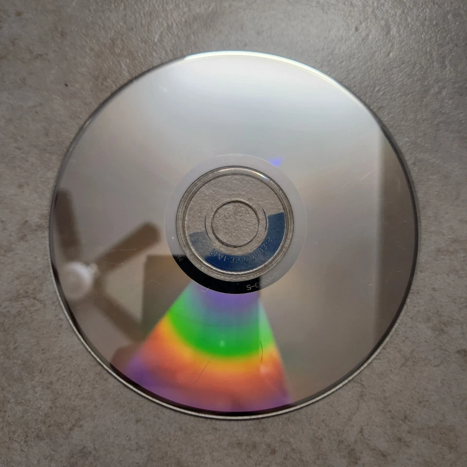 McAfee Virus Scan Anti-virus Vintage CD Software (PC; 2000) #1960 - Image 2 of 2