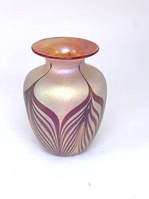Gold Luster Vase With Red Feather Deisgn by Saul Alcaraz.
