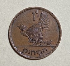 1942 Bronze 1 ONE PENNY 1d PINGIN IRELAND Irish Hen with Chicks Harp Music Coin