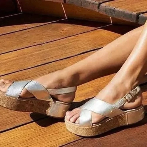 Sandali con plateau metallici UGG Shoshana Taglia: 9 5