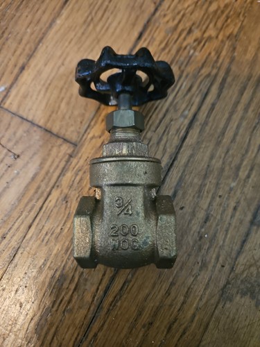 3/4" Hammond 200 WOG Brass Gate Valve Threaded with Rising Stem - NOS
