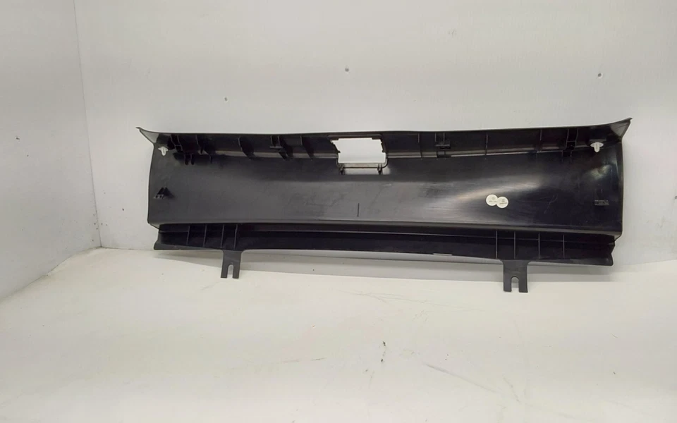 Mercedes CLK430 2001 cubierta de moldura de umbral de bloqueo de maletero OEM A2126903100 Foto 3 de 4