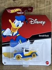 Hot Wheels-Disney Character Cars-Donald Duck-(2020)-NEW-Scale 1:64