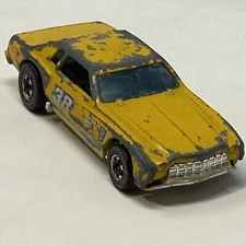 Hot Wheels Redline Chevrolet Monte Carlo Stocker #38 1974 Yellow Hong Kong