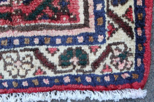 Vintage Hand Made Traditional Oriental Wool Faded Red Short Runner 200x72cm - Picture 12 of 13