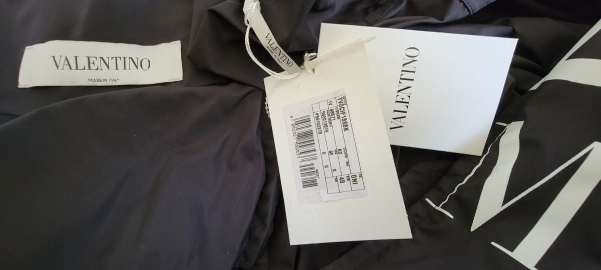 $1995 BNWT Auth Valentino Garavani V Logo Dreamers Windbreaker