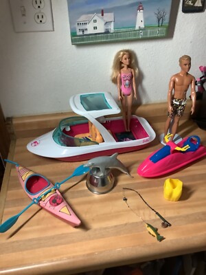 Barbie Dolphin Magic Ocean View Boat Mattel 2016 Speed Boat