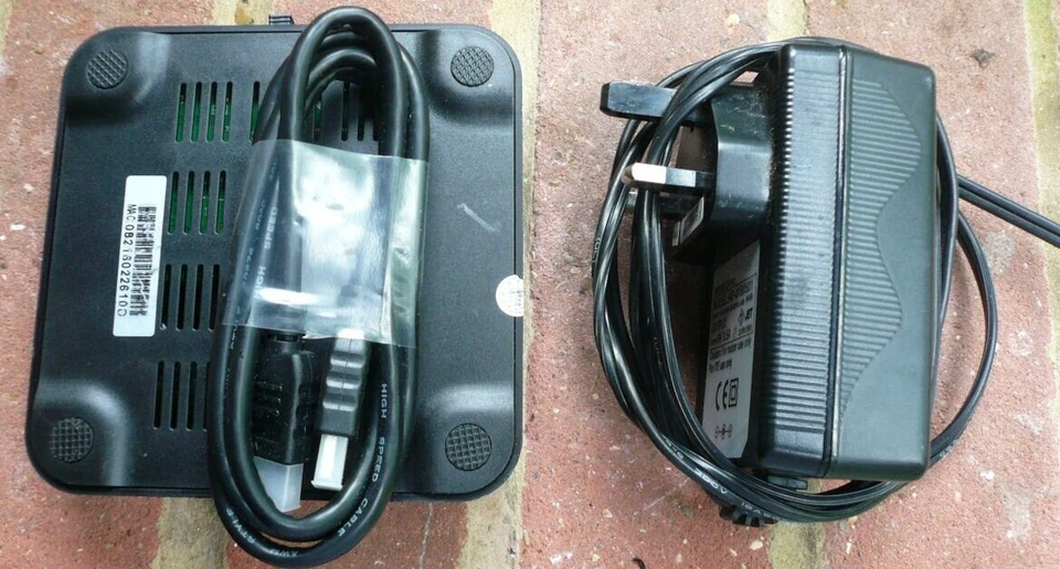 MXQ Pro Android TV Box with Keyboard/Air mouse  ( D) - Image 2 of 4