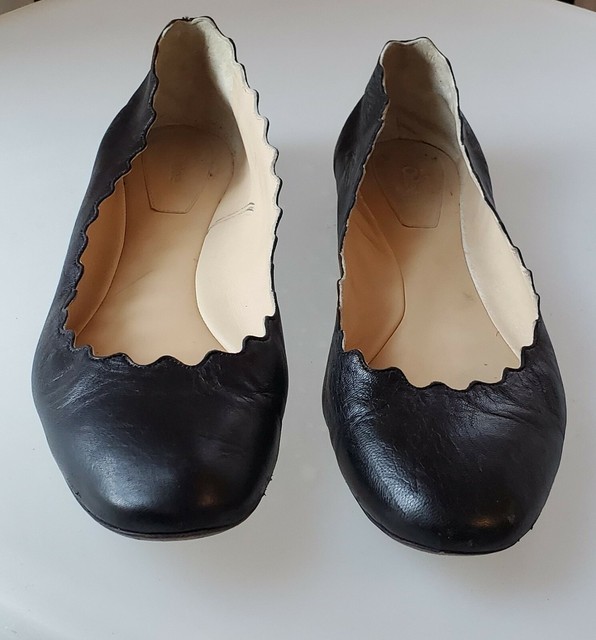 black scalloped flats