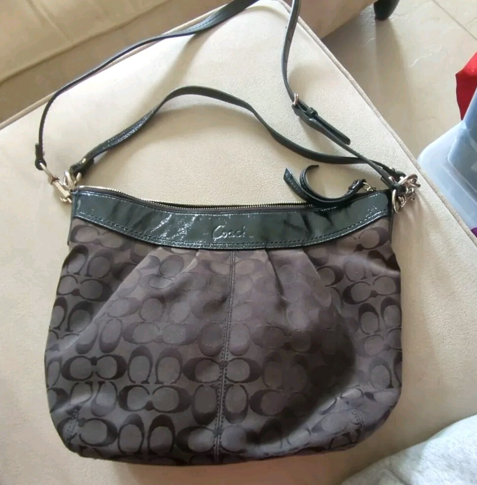 COACH ショルダーバック シグネチャー  アシュレイ スペクター F1744 COACH - コーチ ショルダーバッグ 2WAY 肩掛け 斜め掛け シグネチャー