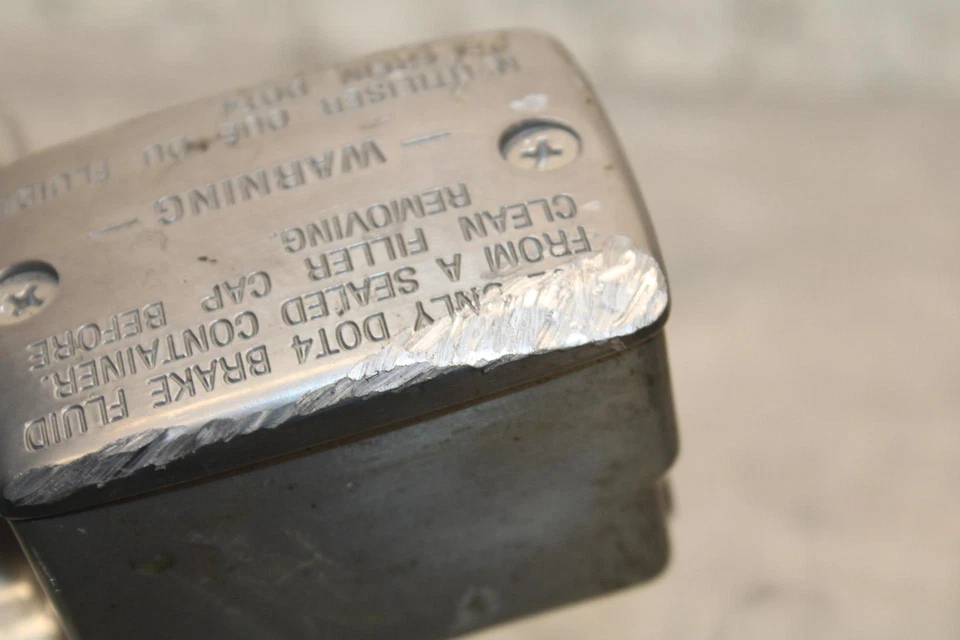 2005 Kawasaki Vulcan 1600 VN1600A классический передний тормоз главный цилиндр BB574 - Изображение 4 из 4