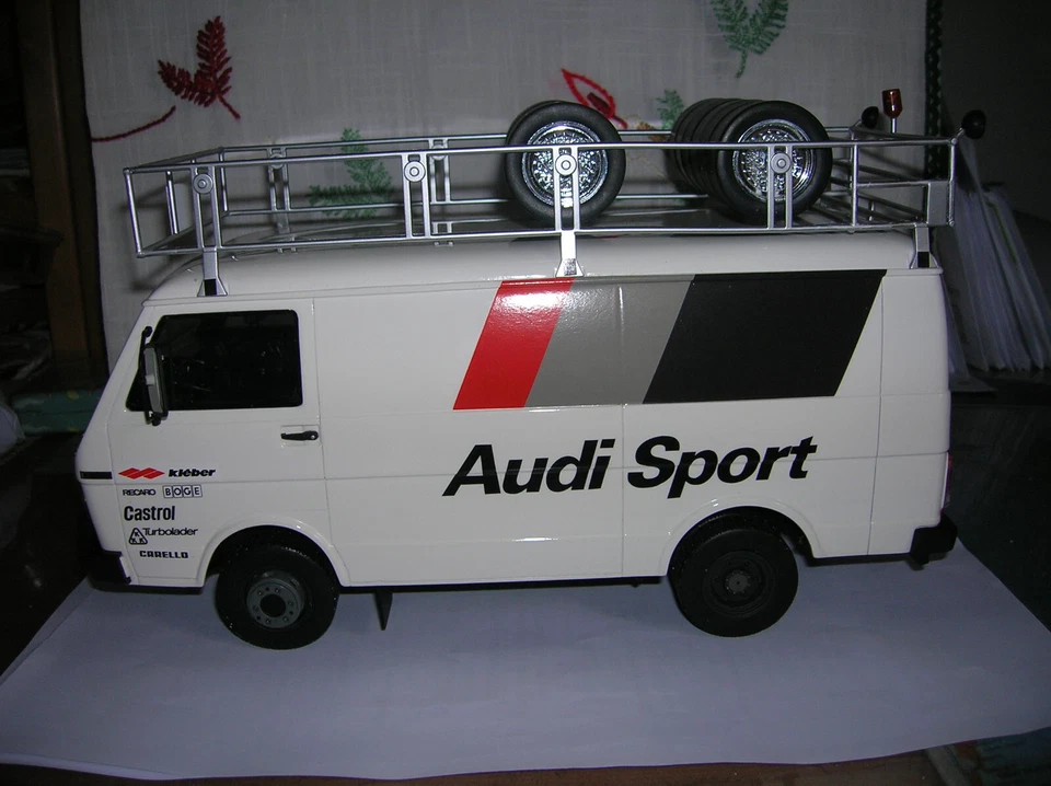 Pack Set Audi quattro TDC '83 Mouton 1/18 Van+trailer+Audi Otto ottomobile OT418 - Immagine 4 di 4