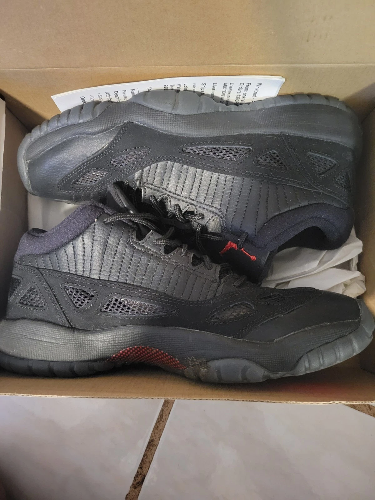 Jordan 11 Retro Low Nero Vero Rosso Nero Taglia 6 5Y