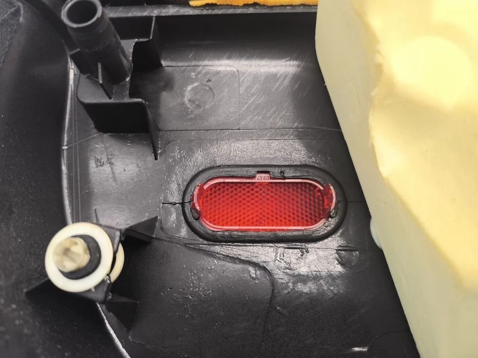 Volkswagen New Beetle 2009 Rhd 1.6 Ant Dx Pannello Portiera di Rivestimento Foto 4 de 4