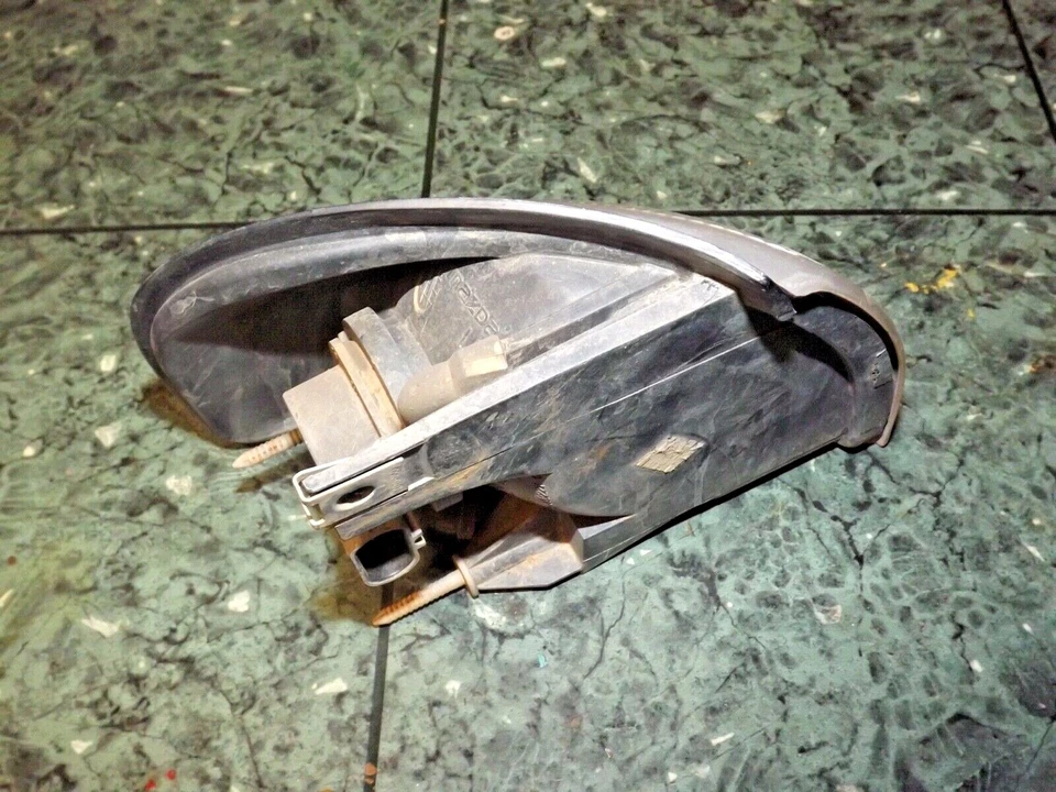 98-01 OEM Mazda B2500 B3000 camioneta pickup conductor delantero luz esquina lámpara FL L  Foto 4 de 4