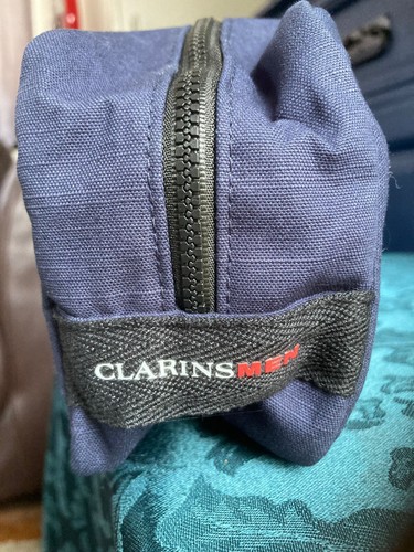 Clarins For Men Travel Bag With 5ml Aftershave Soother - Picture 4 of 6