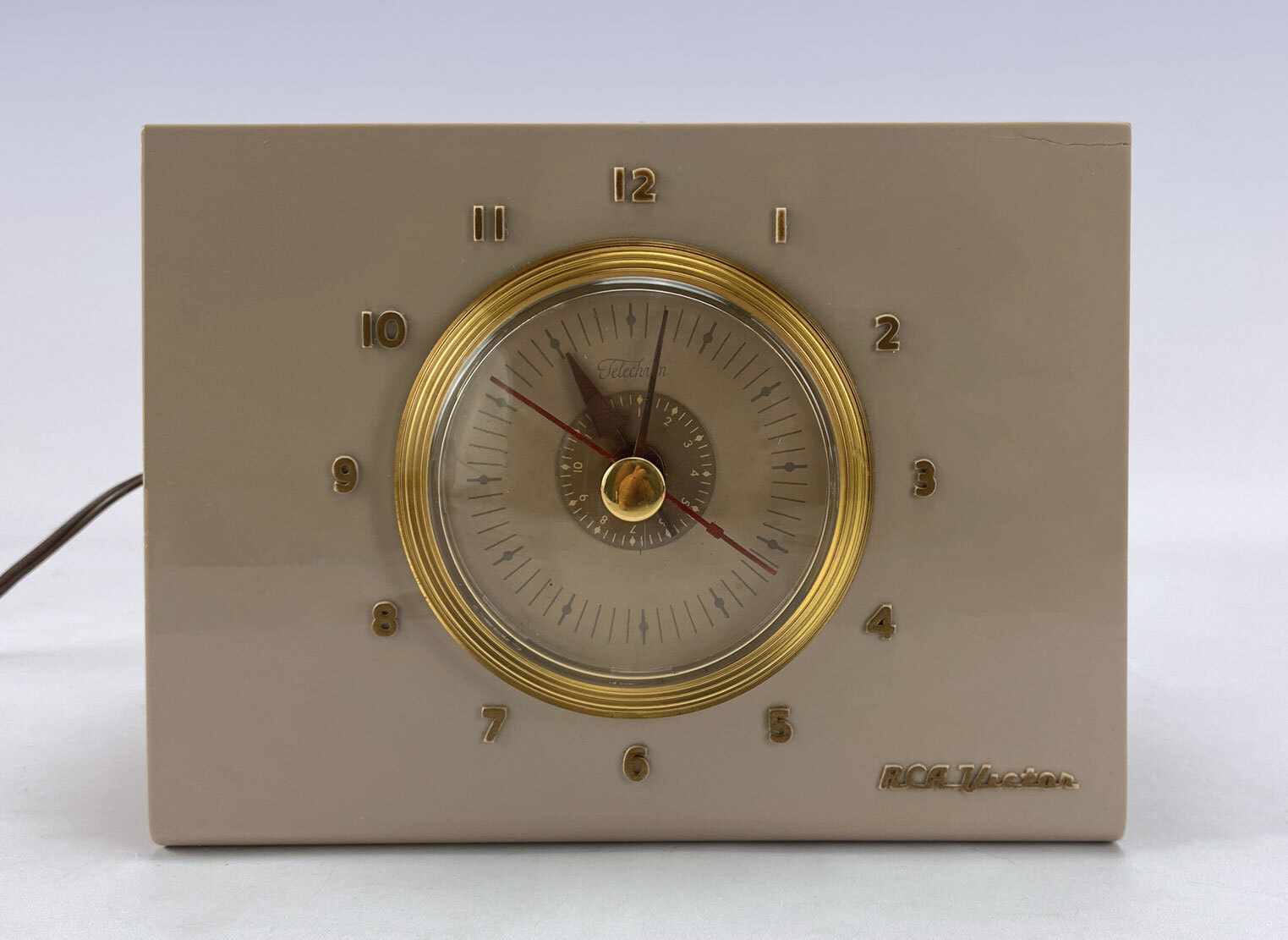 Vintage Midcentury 1952 RCA Victor 2C514 Mini Clock Radio Tubes