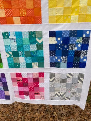 Handmade Quilt Top, Ready to finish -Scrappy rainbow squares - 44 x 44" - Bild 8 von 8