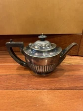 Mappin & Webb Prince’s Silver Plate  Tea Pot London &Sheffield W 16072 1 1/2 Pt