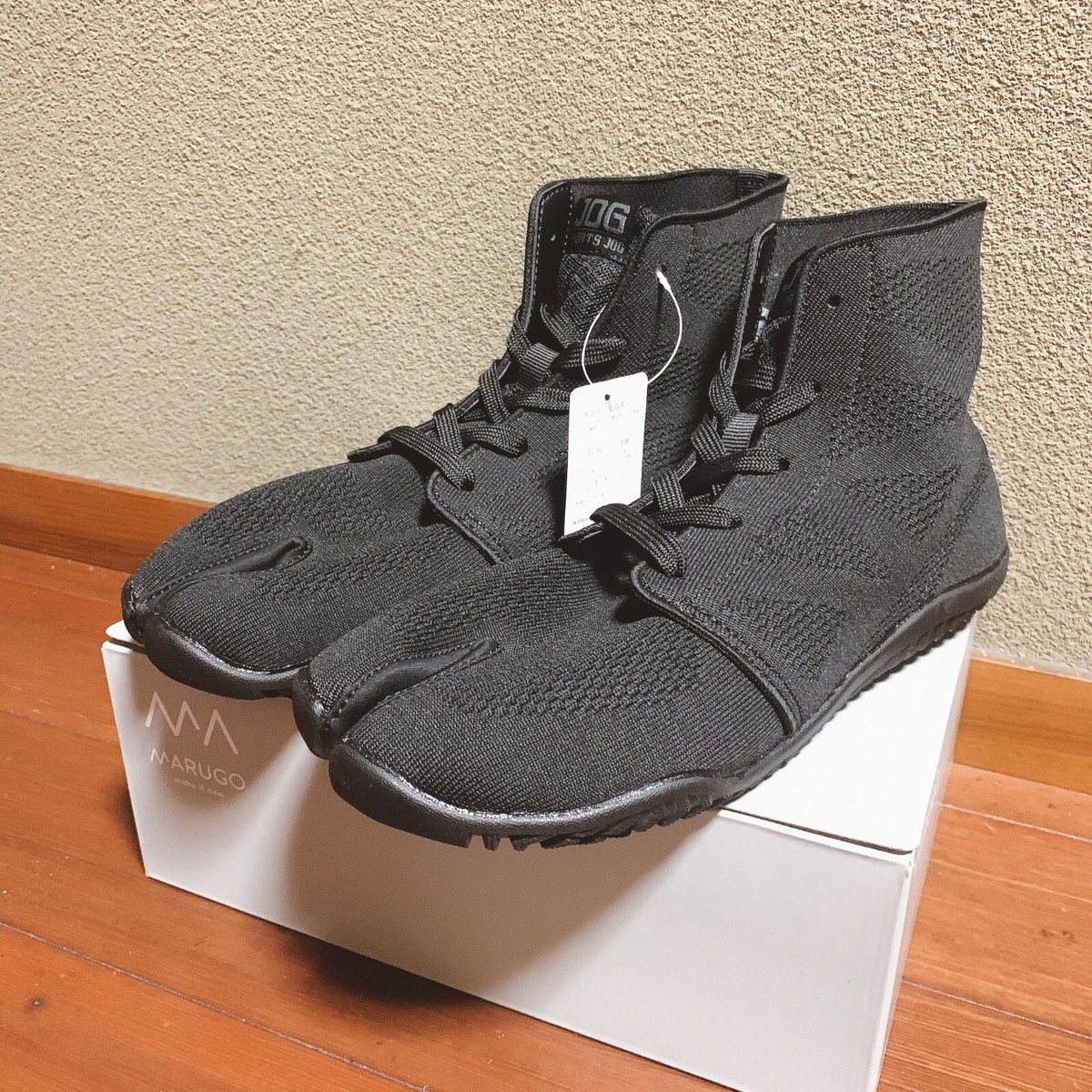tabi running shoes