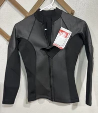 NWT Woman’s Xcel Axis Smoothskin front zip wetsuit top 2/1mm Size 6