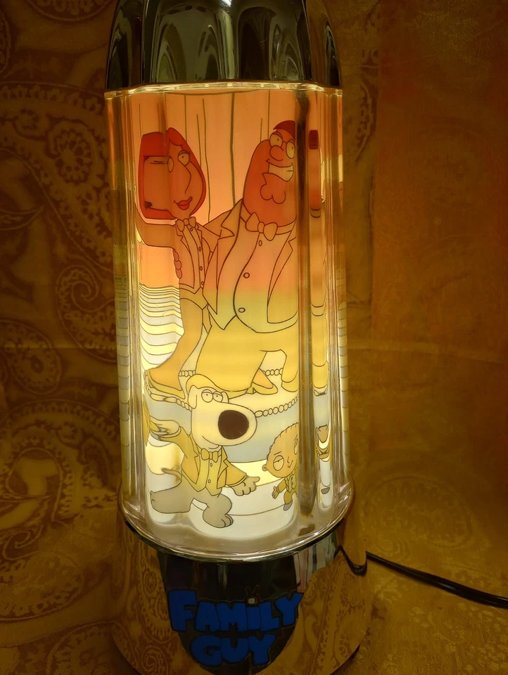 Lámpara de movimiento giratoria iluminada Family Guy 2005 vintage. Foto 4 de 4