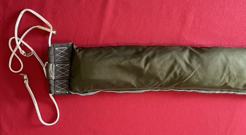 U.S Vietnam Era Parachute Pack / 1975 Dated / Military Issue - Mills MFG. Corp - Picture 18 of 22