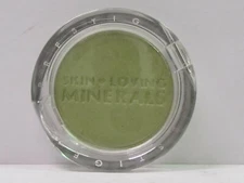 Prestige Skin Loving Minerals Dramatic Minerals Eye Shadow color MEC-04 Leaf
