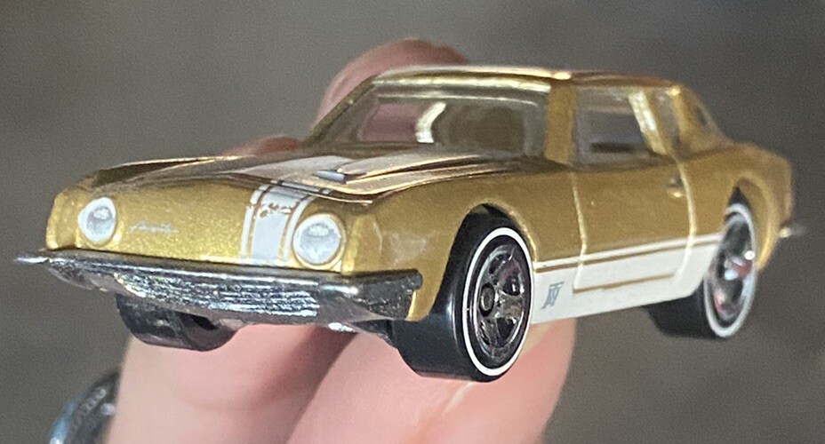 Picture 2 of 11